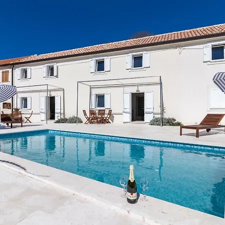 Villanova Villa *